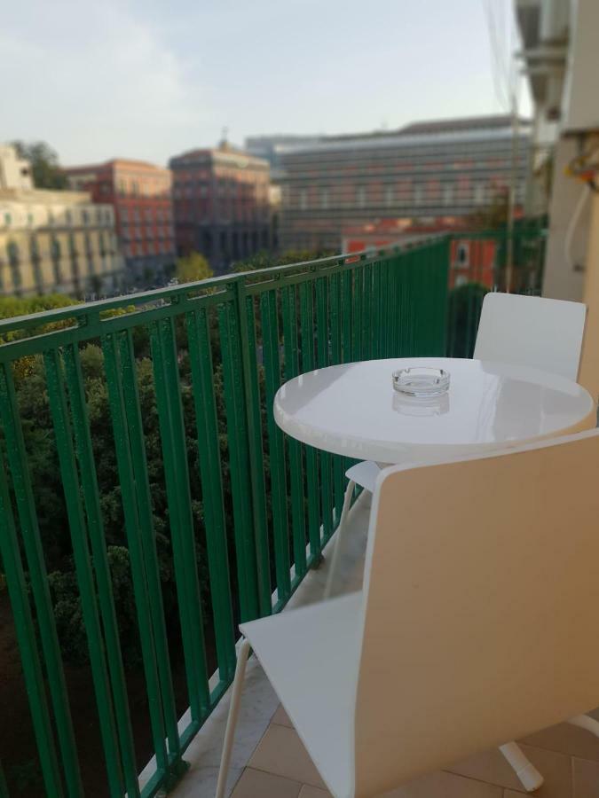 Il Miracolo Di San Gennaro Hotel เนเปิลส์ ภายนอก รูปภาพ
