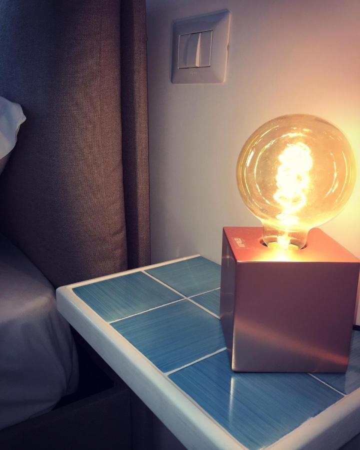 Il Miracolo Di San Gennaro Hotel เนเปิลส์ ภายนอก รูปภาพ