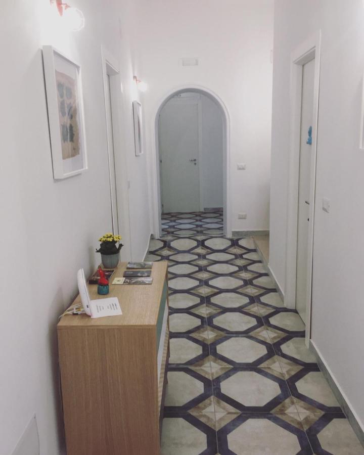 Il Miracolo Di San Gennaro Hotel เนเปิลส์ ภายนอก รูปภาพ